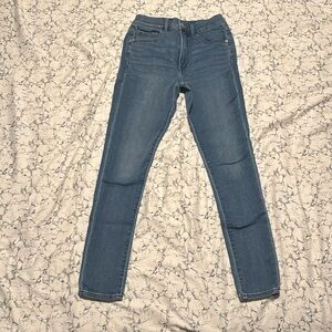 Express Skinny High Rise Supersoft Knit Jeans 4R